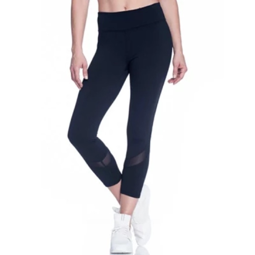 Women’s Gaian Om Mesh Capri Yoga Leggings